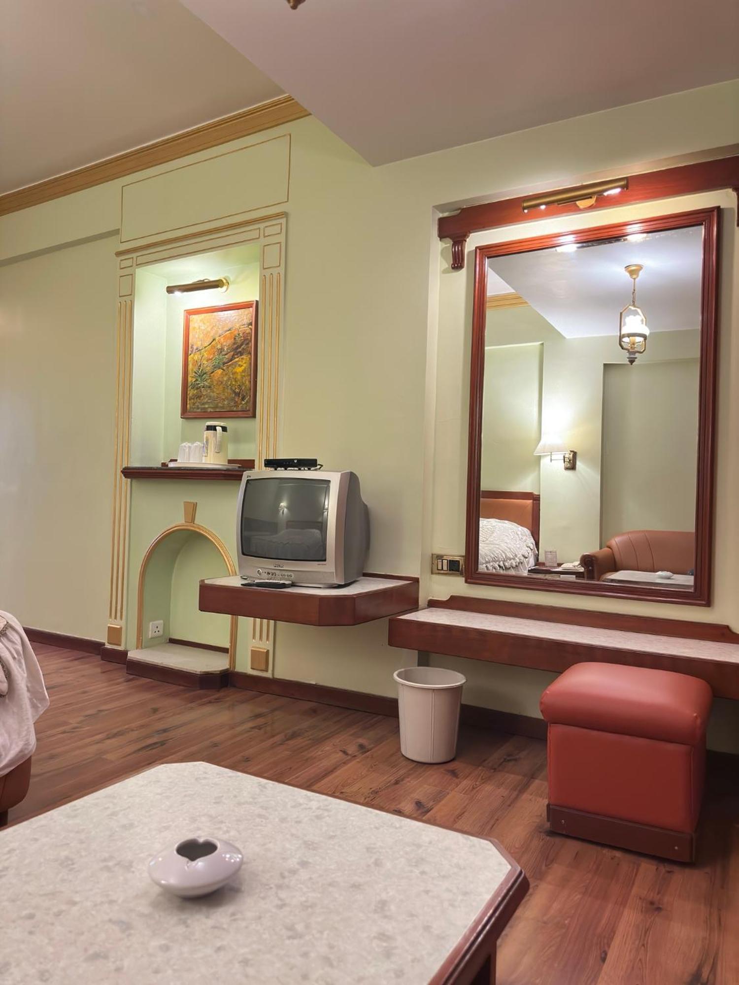 Hotel Nahar Nilgiris อูตี ภายนอก รูปภาพ